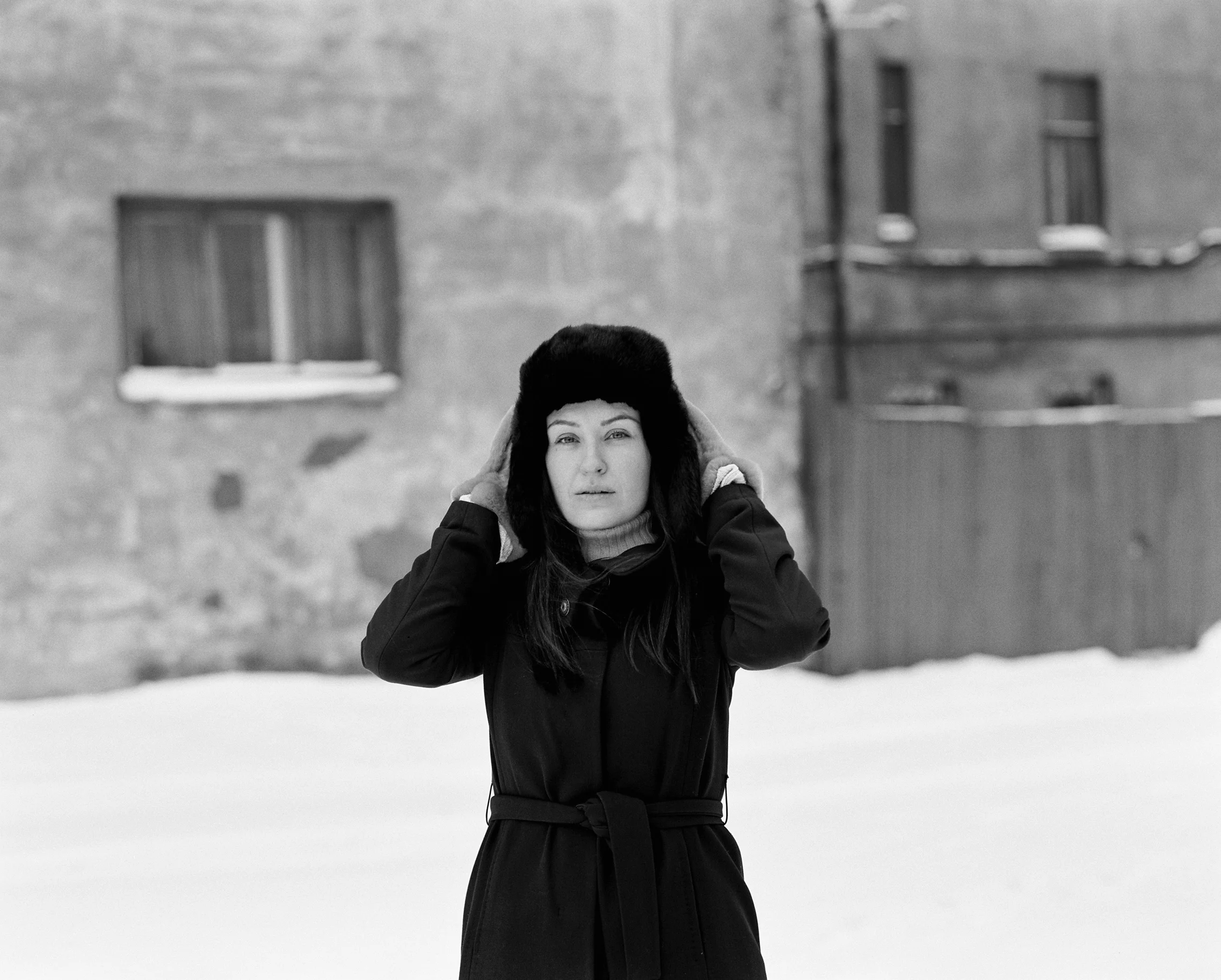 Winter portrait shoot by Dmitry Serostanov