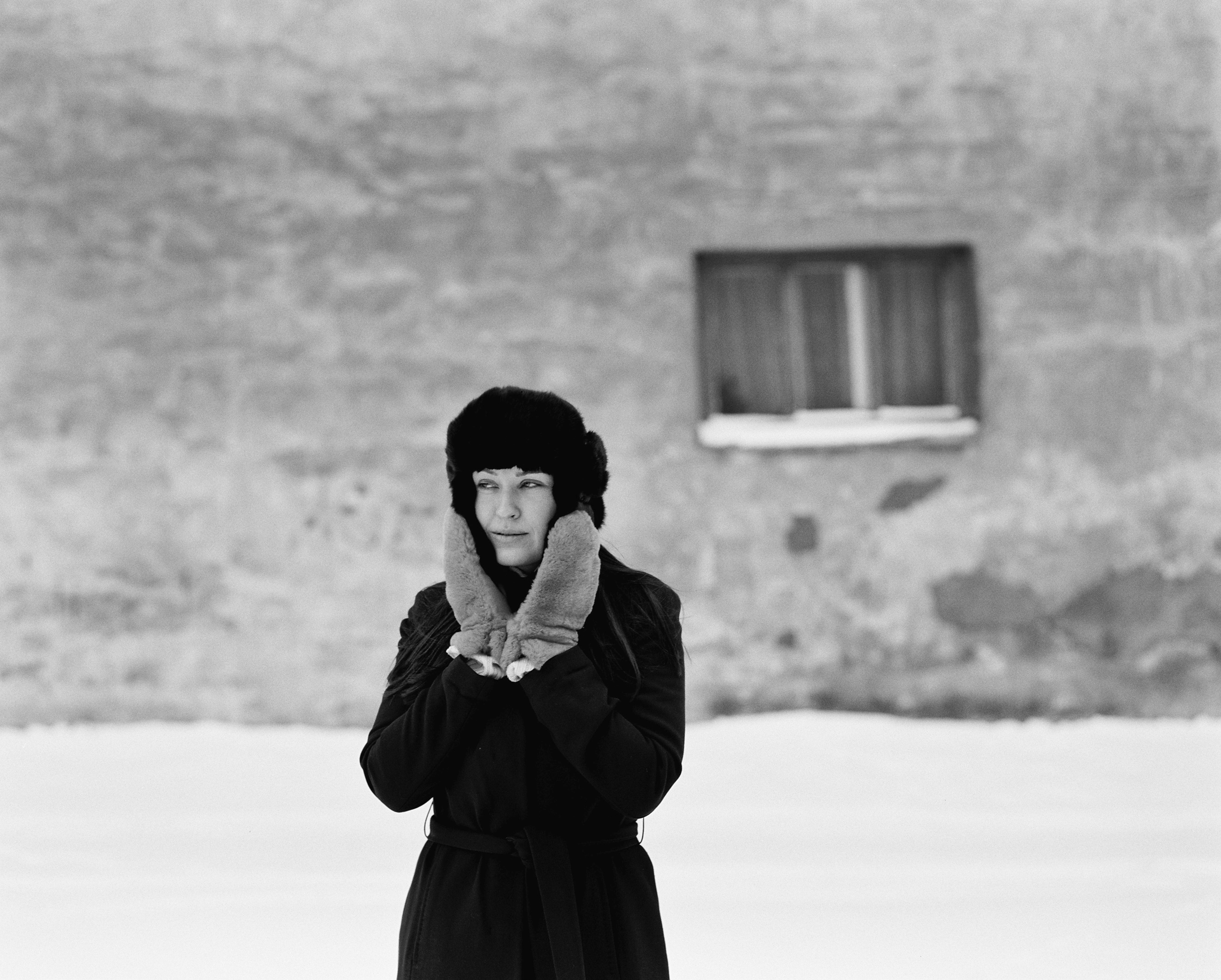 Winter portrait shoot by Dmitry Serostanov