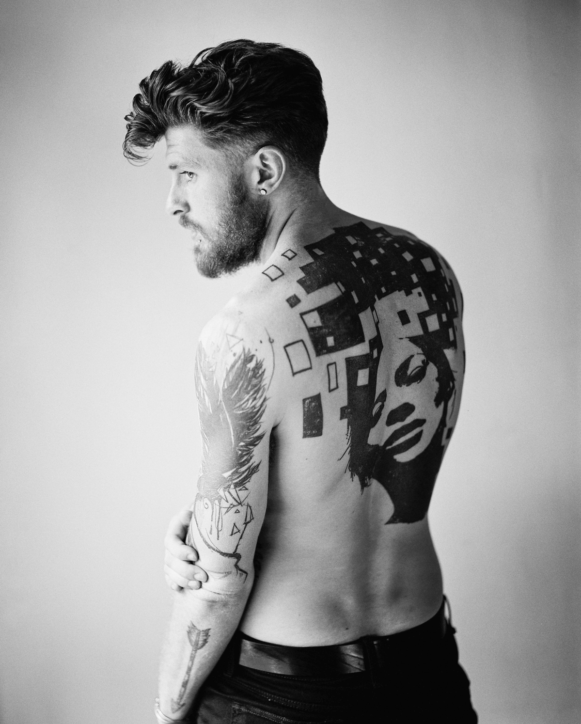Portraits by Dmitry Serostanov in London
