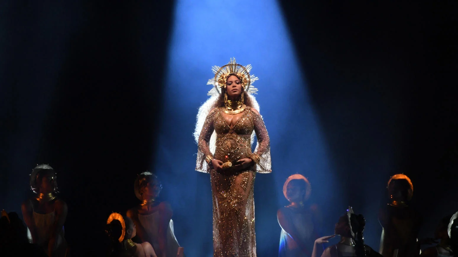 la-et-beyonce-at-the-2017-grammy-awards-pictur-002.jpg