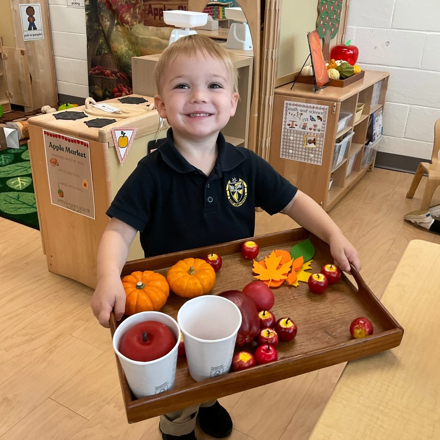 Even though today feels more like winter, we&rsquo;re remembering the cozy colors (and slightly warmer days) of fall! Our PreK3 students had a wonderful time exploring autumn through leaf play and pumpkin crafts last week.