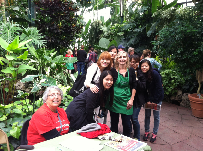  Julia Bachrach with visitors of the Lincoln Park Conservatory during Open House Chicago, 2013. 