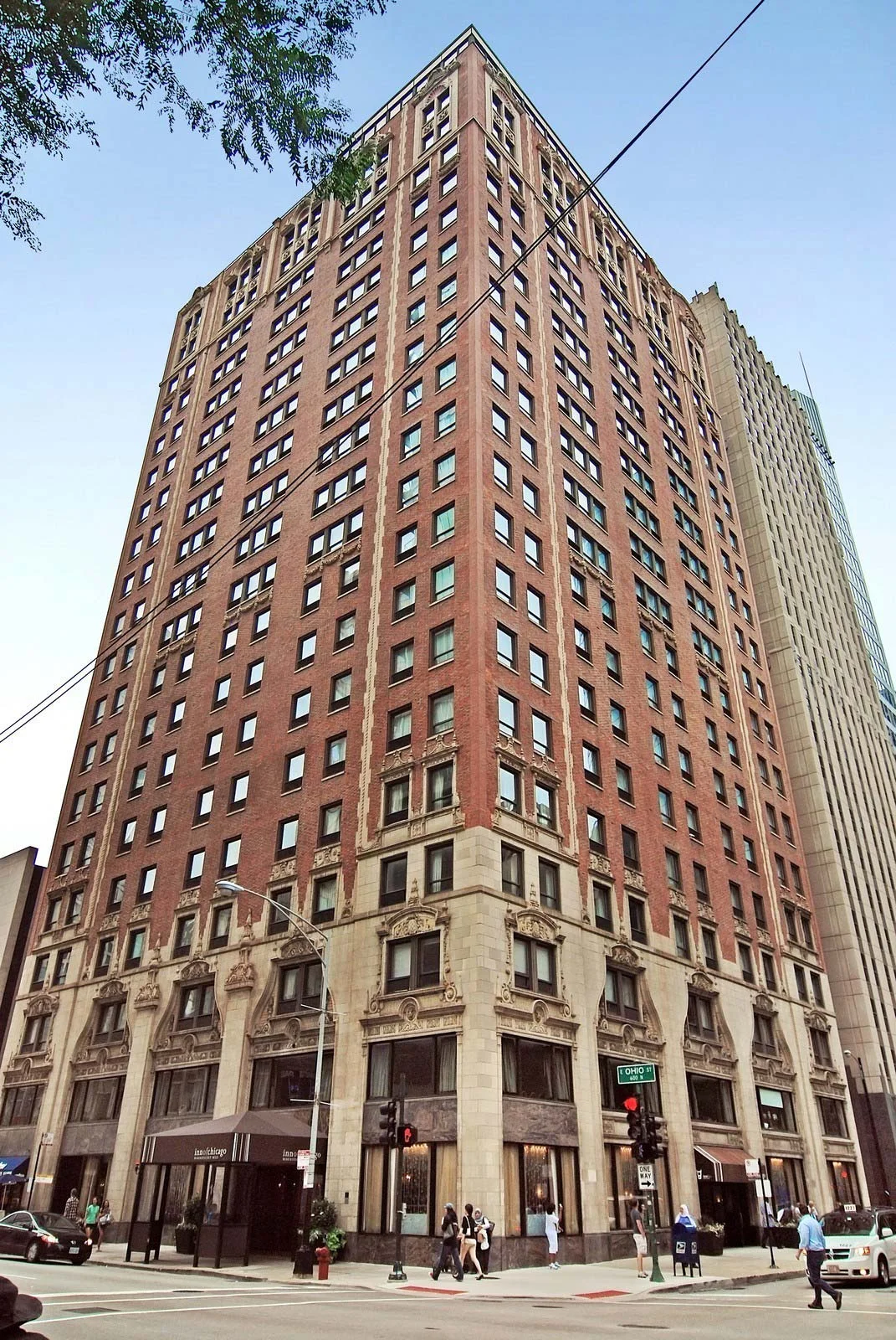 The Hotel St. Clair is now the Inn of Chicago, 2016.