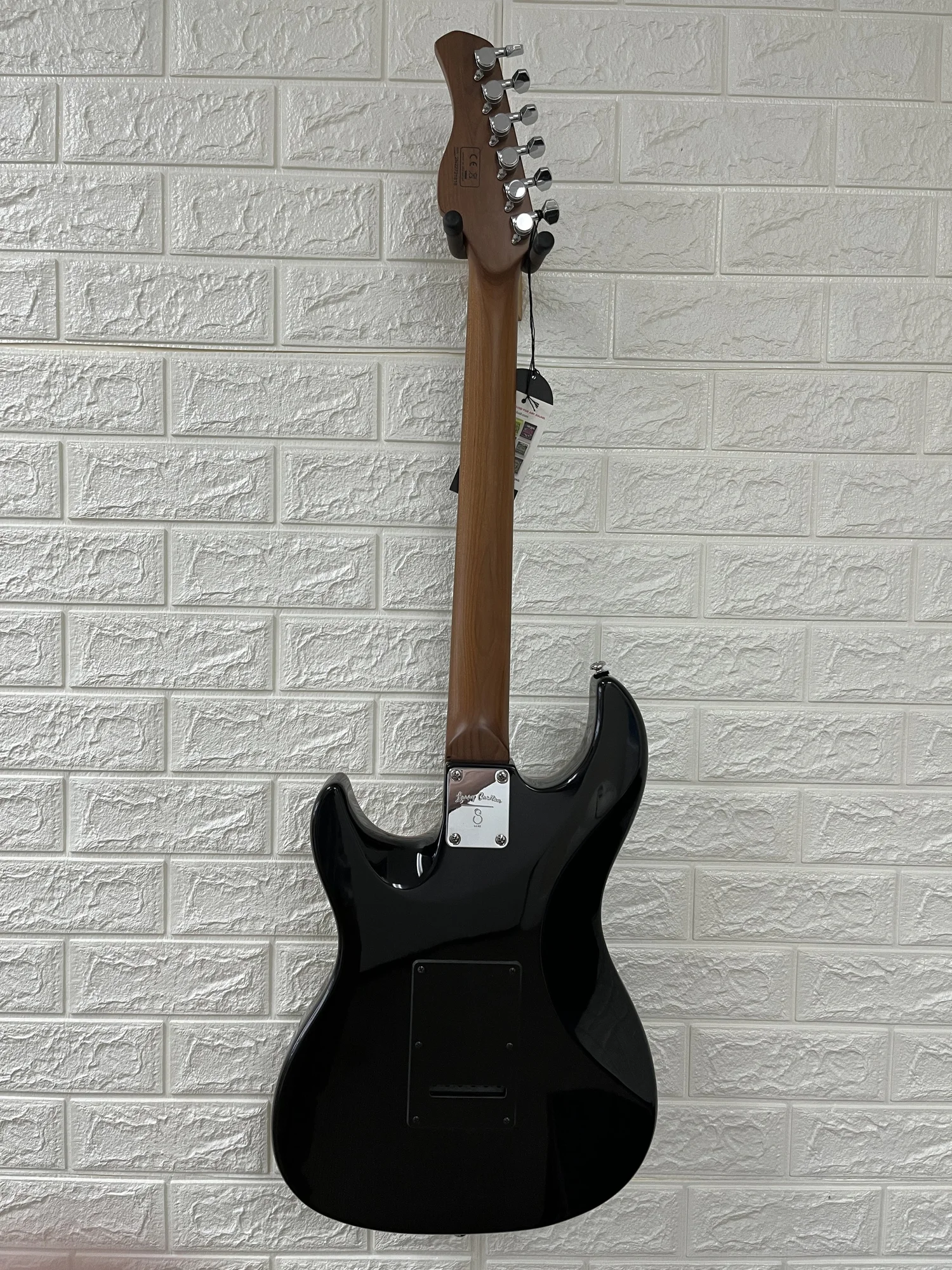 Sire Larry Carlton S7 Flame Maple Transparent Black — Bumblebee
