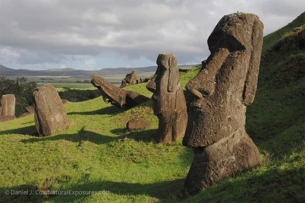 Easter Island statues.jpg