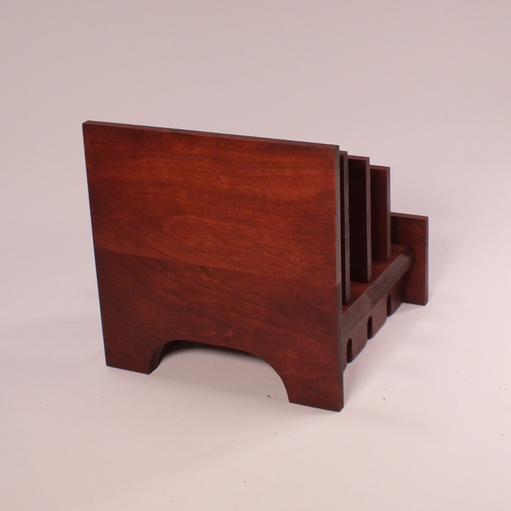 charging-station-back-2-tb-dg-sq-ch-sh.png