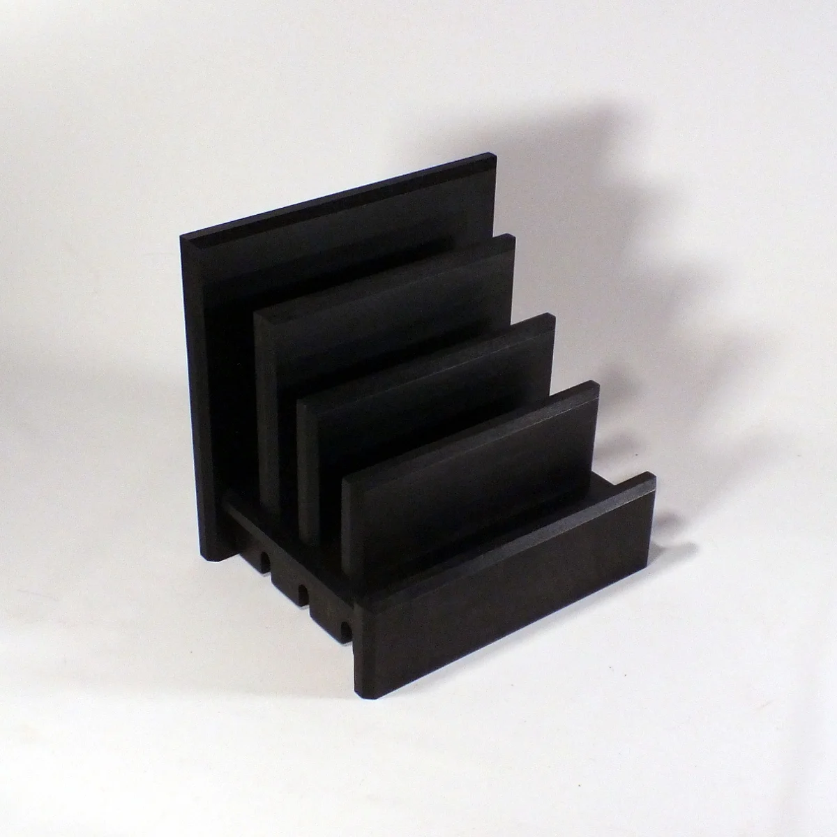 Queen Tech Bed & 60 Watt 6 Port USB - Maple with Walnut Finish