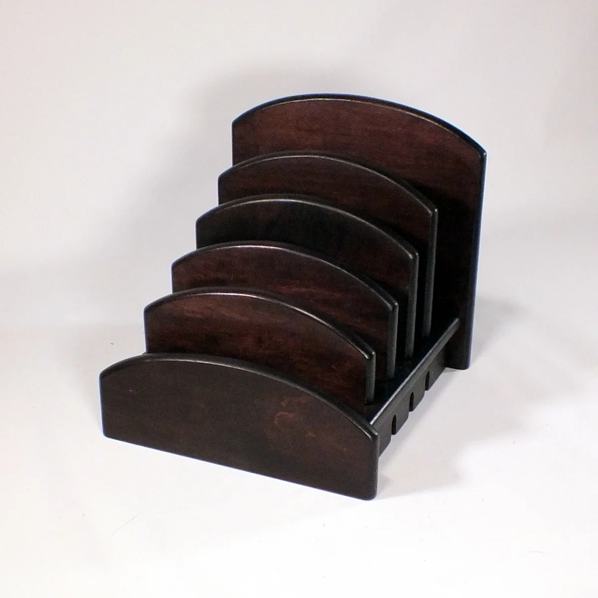 sq front empty charging-station-wood-2-tbqg-rnd-map-ebo.jpeg