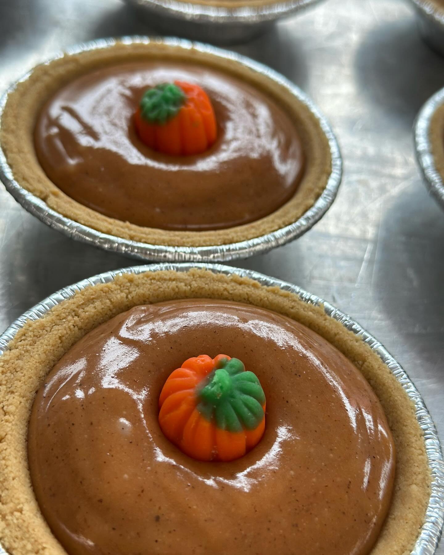We&rsquo;re bringing back your fall favorite flavor this season but with a twist&hellip; they&rsquo;ll be in pie form this year! The Pumpkin fudge will be made in smaller batches, so snag one while you can till the end of October 🍁🎃 
#falliscoming 