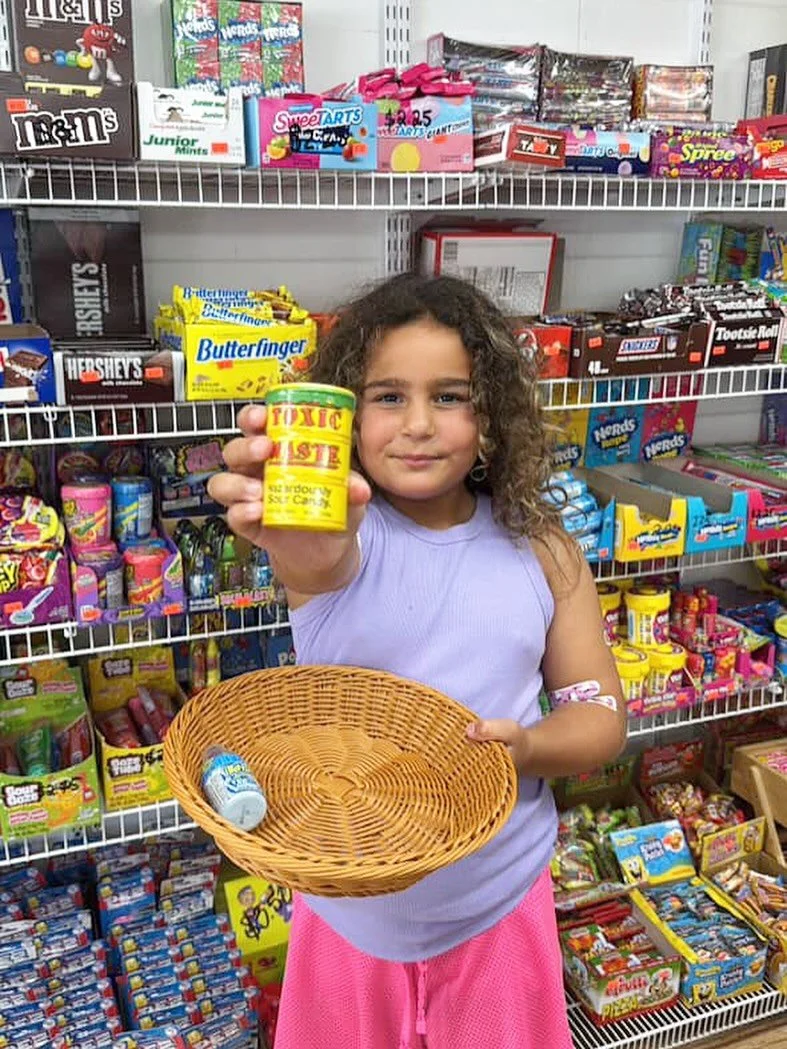 📚✏️ Back to School Just Got Sweeter! 🍭🍬
Before the books and backpacks, swing by The Penney Patch and treat your little scholars (and yourself!) to something sweet. 🎒✨ Because every good school year starts with a little sugar and a big smile! 😄?
