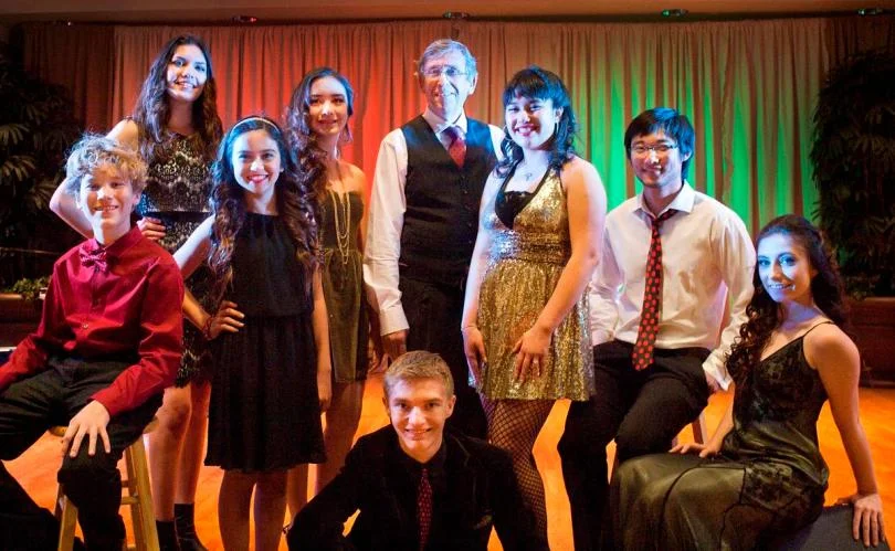 Eclectic Entertainment Troupe Performs Oscar Homage