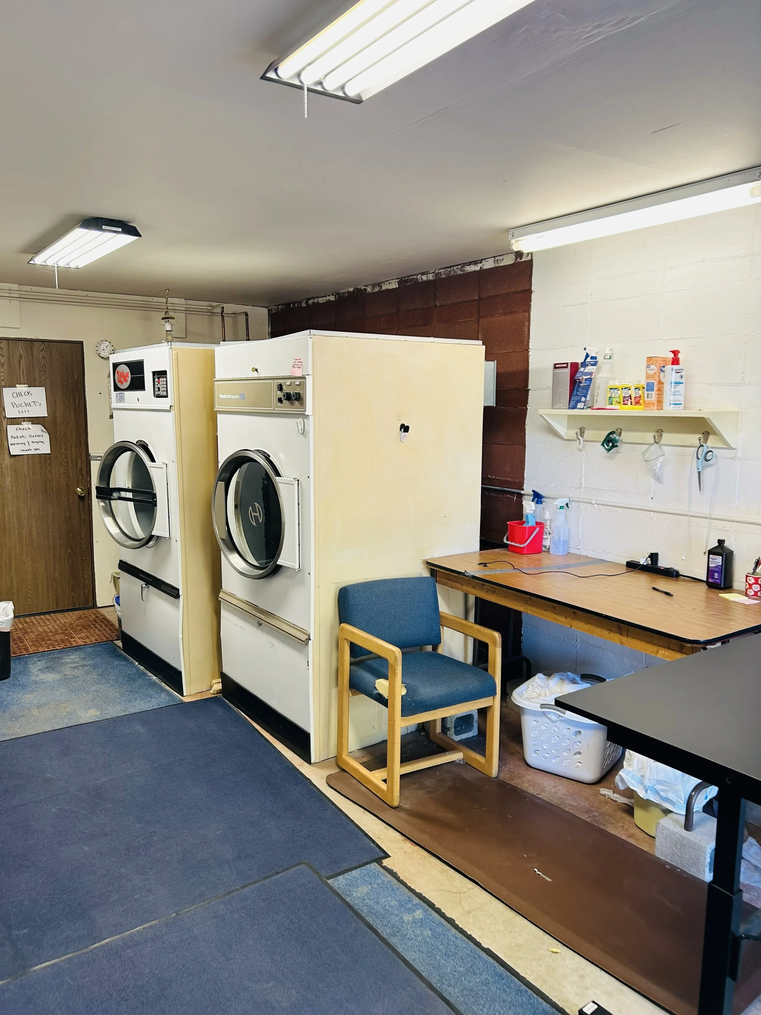 25 Laundry Facilties 2.jpg