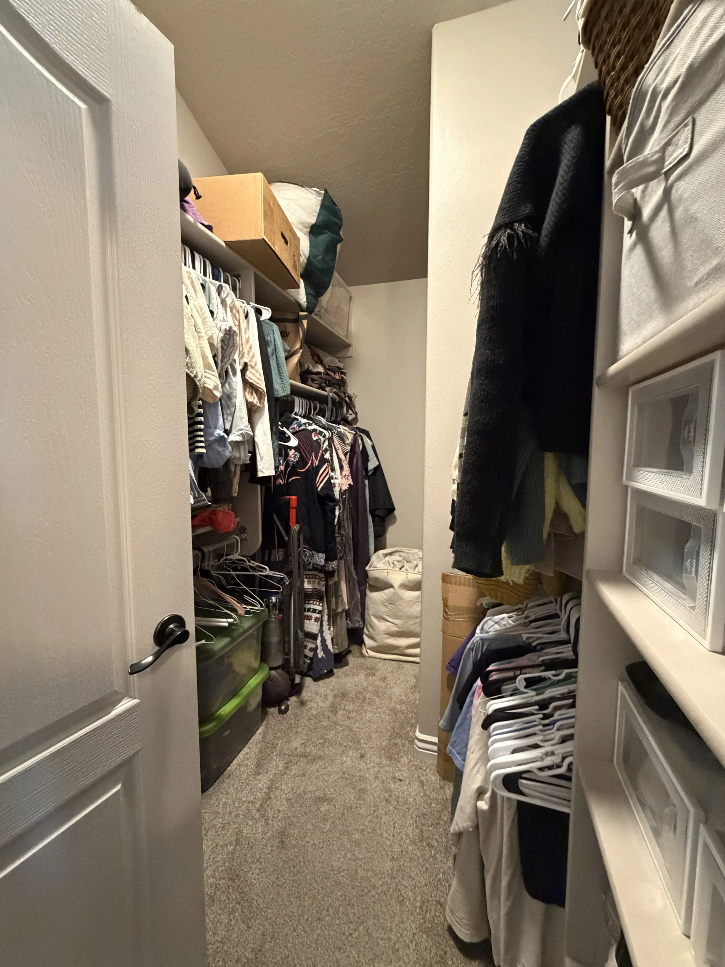 24 Primary Closet.jpg