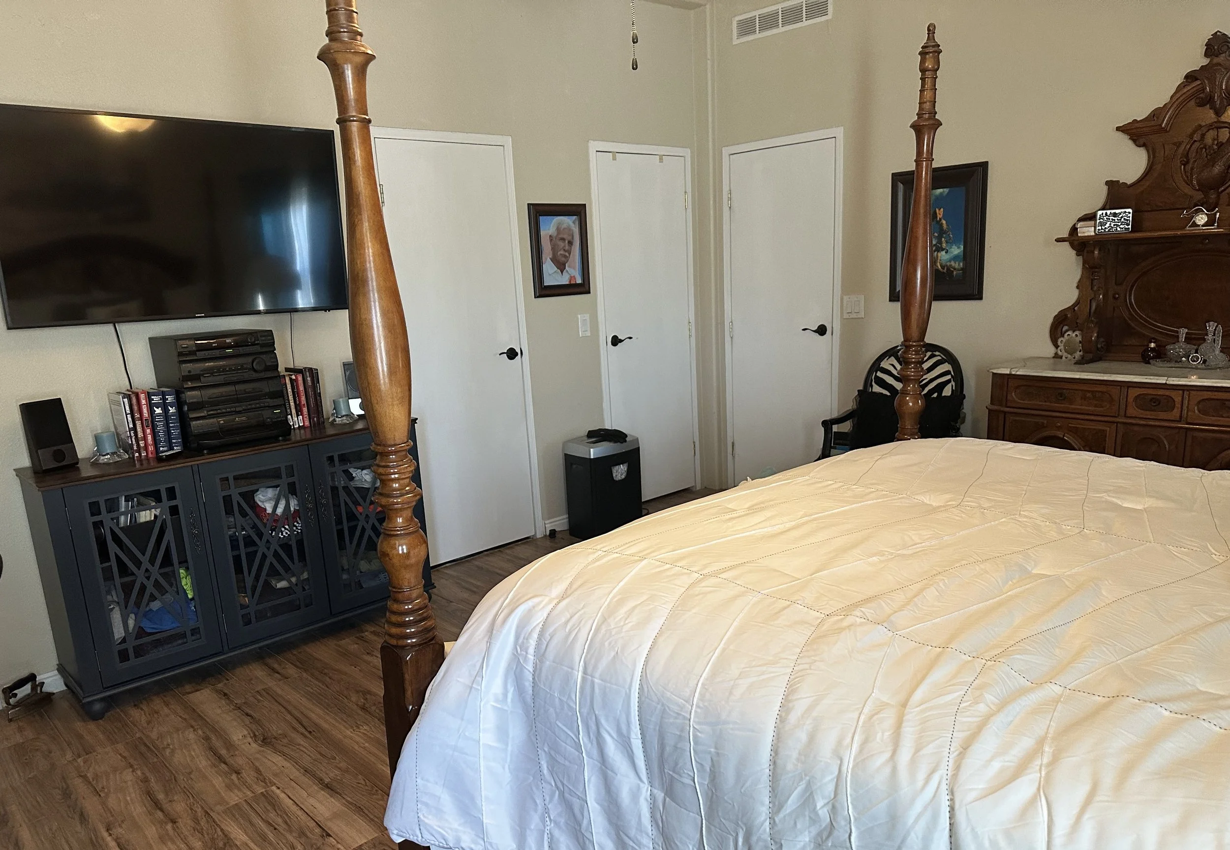 15 Henrieville House Masters Bedroom 1.jpg