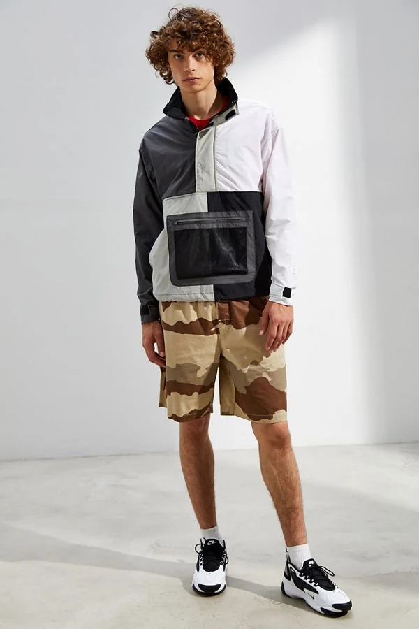 UO Colorblock Trail Anorak Jacket  C$104.00