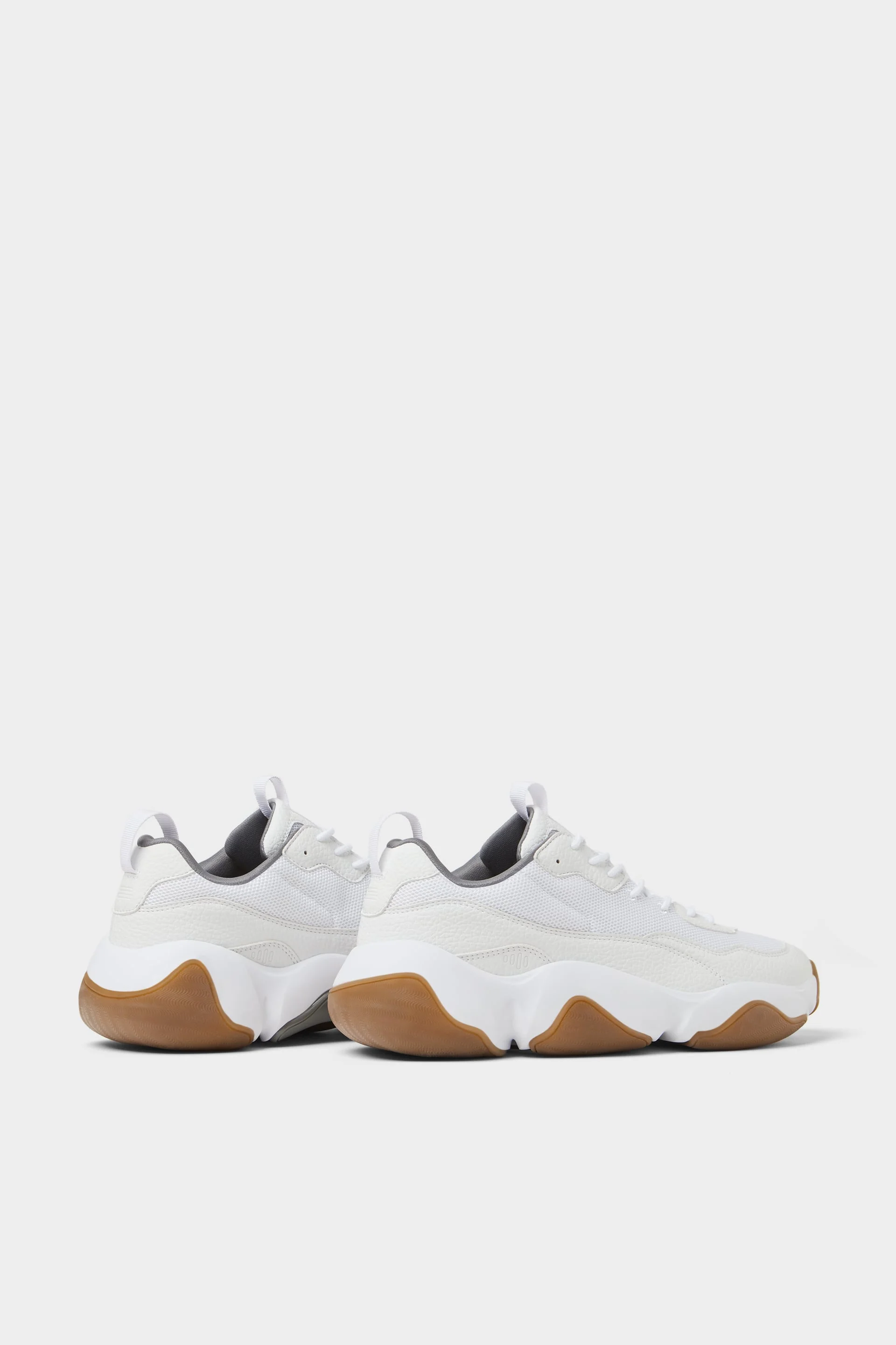 WHITE THICK-SOLED SNEAKERS DETAILS  C$99.90