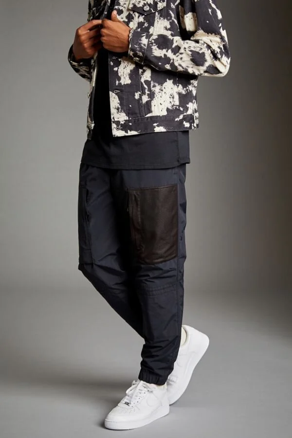 UO Utility Mesh Cargo Wind Pant C$99.00