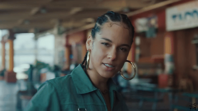 Alicia GIF.gif