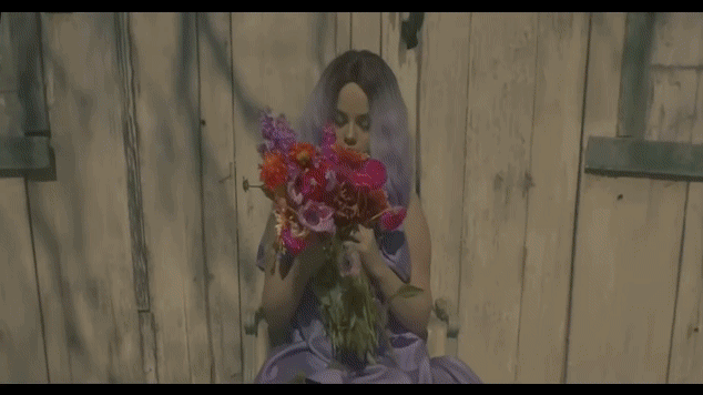 1 Selena Gomez GIF.gif