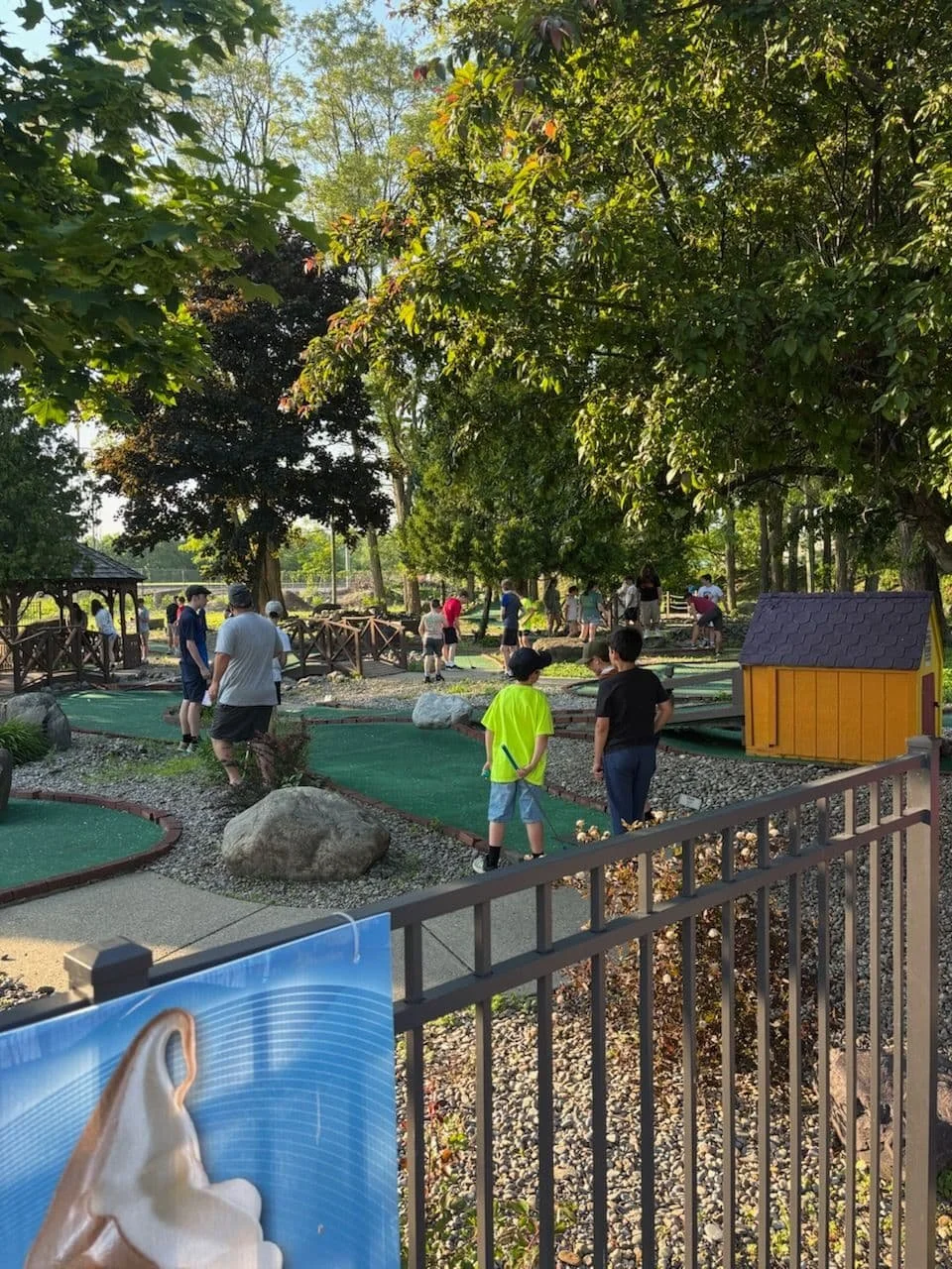 Fat Boys mini golf