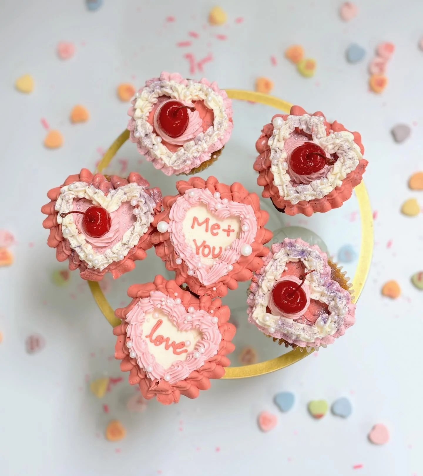 There&rsquo;s still time to order treats for your valentine! Check our stories for links to these sweets. 🍫