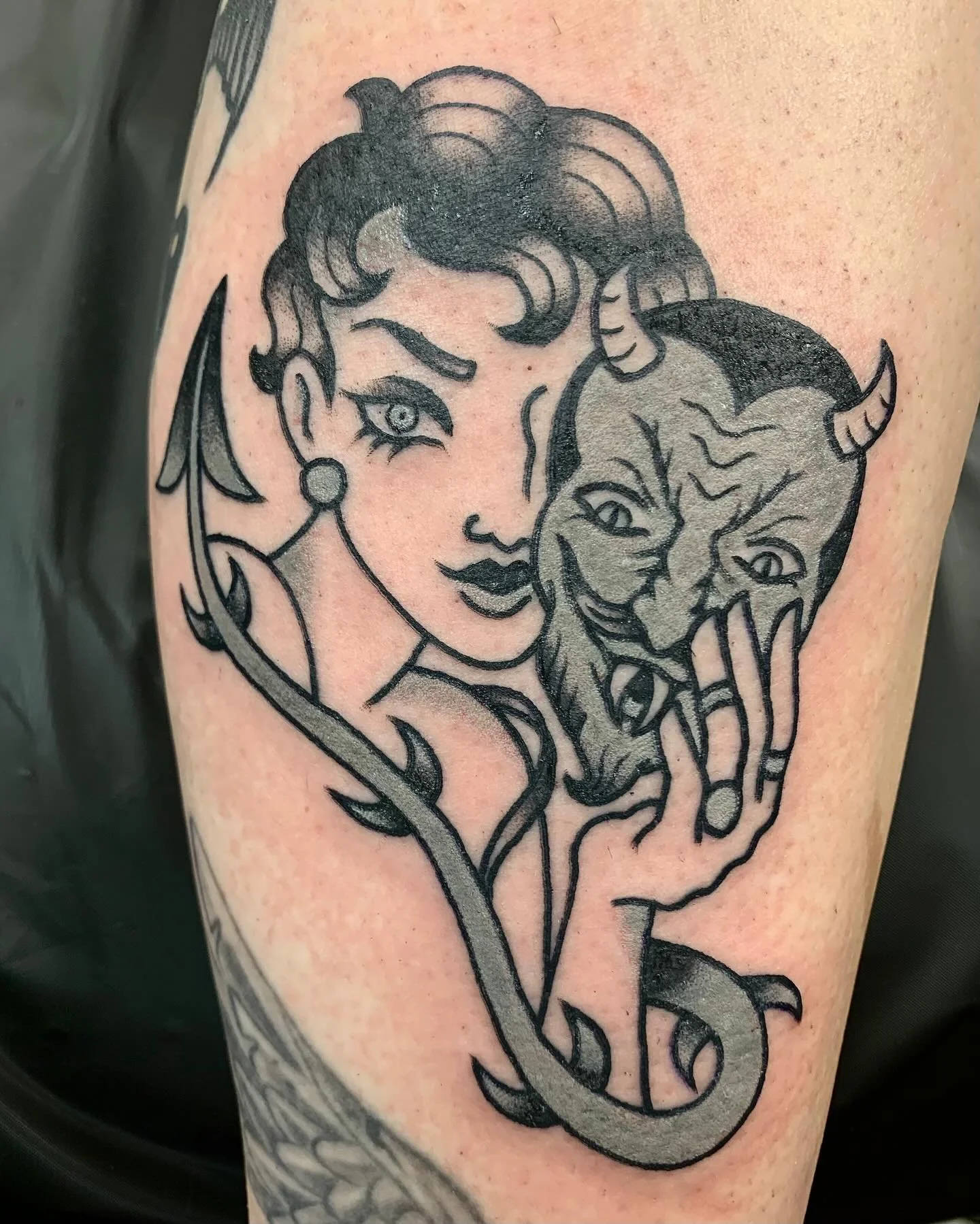 some flash and gap fillers from last week! always a treat to fill in those tricky spaces- we have plenty of flash available, stop by the shop to check it out anytime. 
#gapfiller #apprenticetattoo #clevelandtattooartist #tattooflash