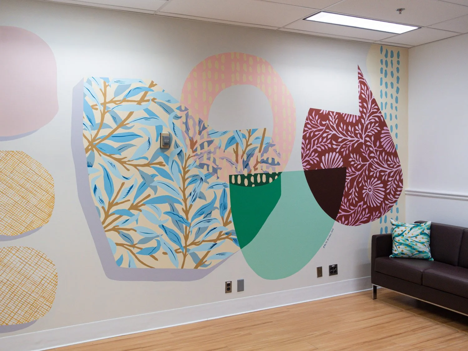 hello-kirsten-hospital-mural-2.jpg