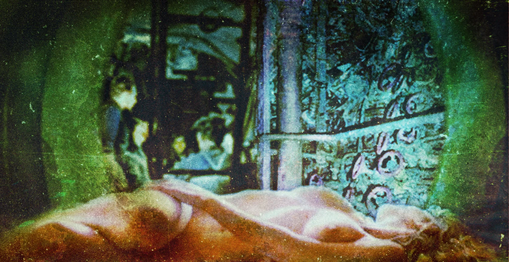 The Forbidden Room/Seances
