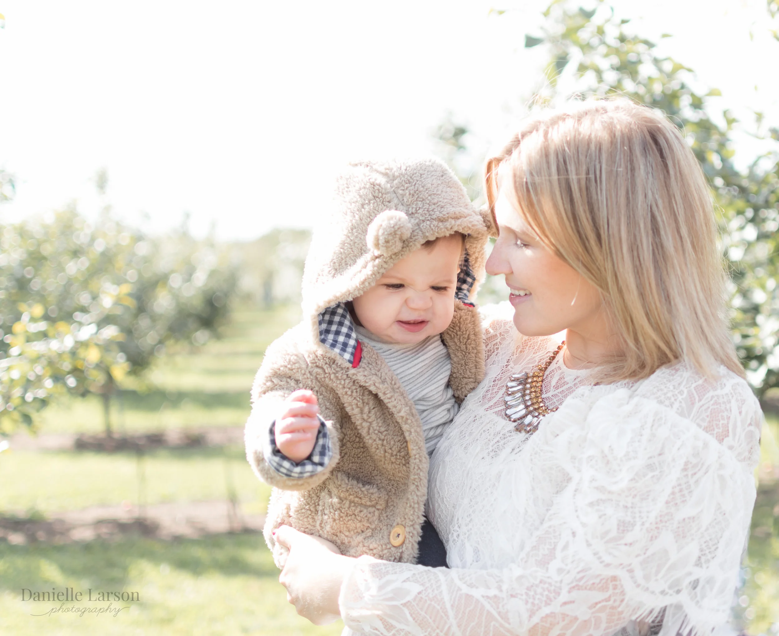 Rochelle &amp; GraysonApple Orchard photos by the Crow River for Grayson's First Birthday