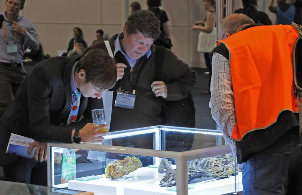 IGC34-GSNSWstand-mineral-admirers_w.jpg