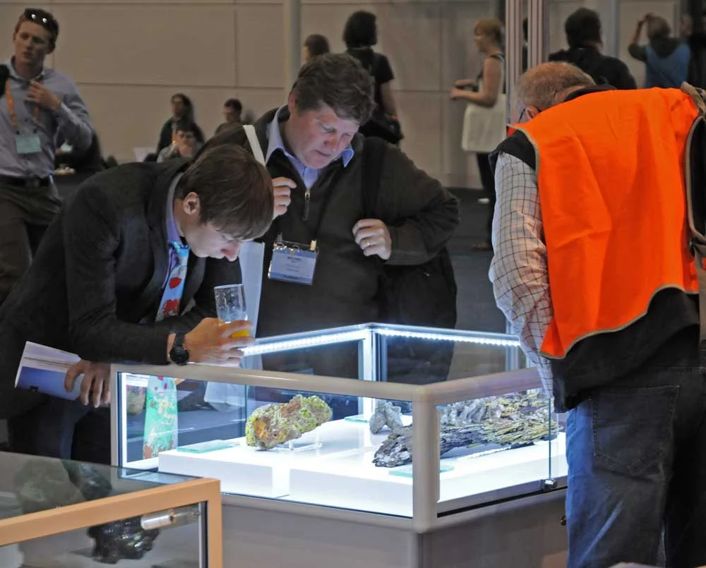 IGC34-GSNSWstand-mineral-admirers_w.jpg