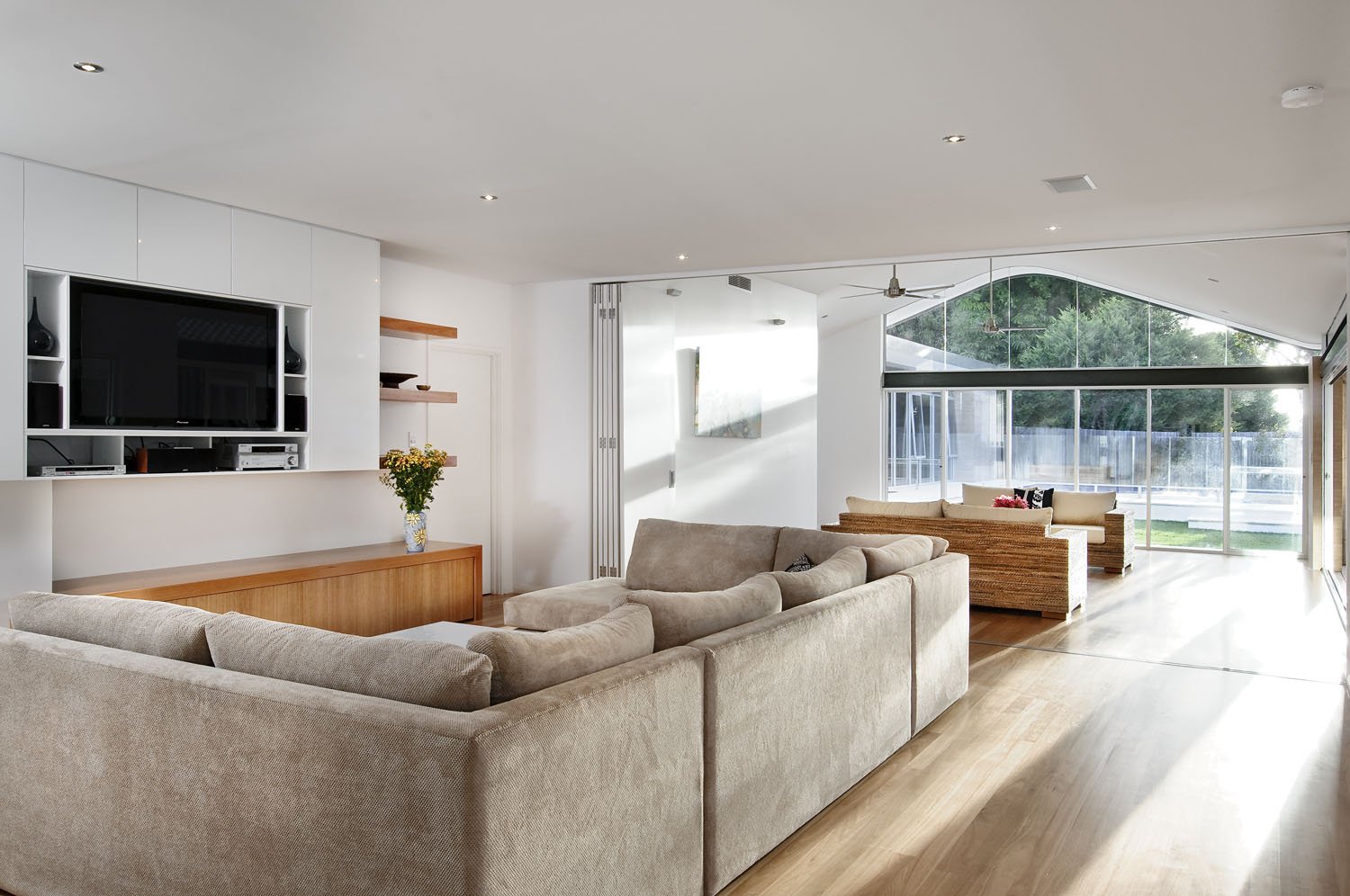 applecross-residence-perth-building-residential-design-architecture-interior-designer-living-dining.jpg