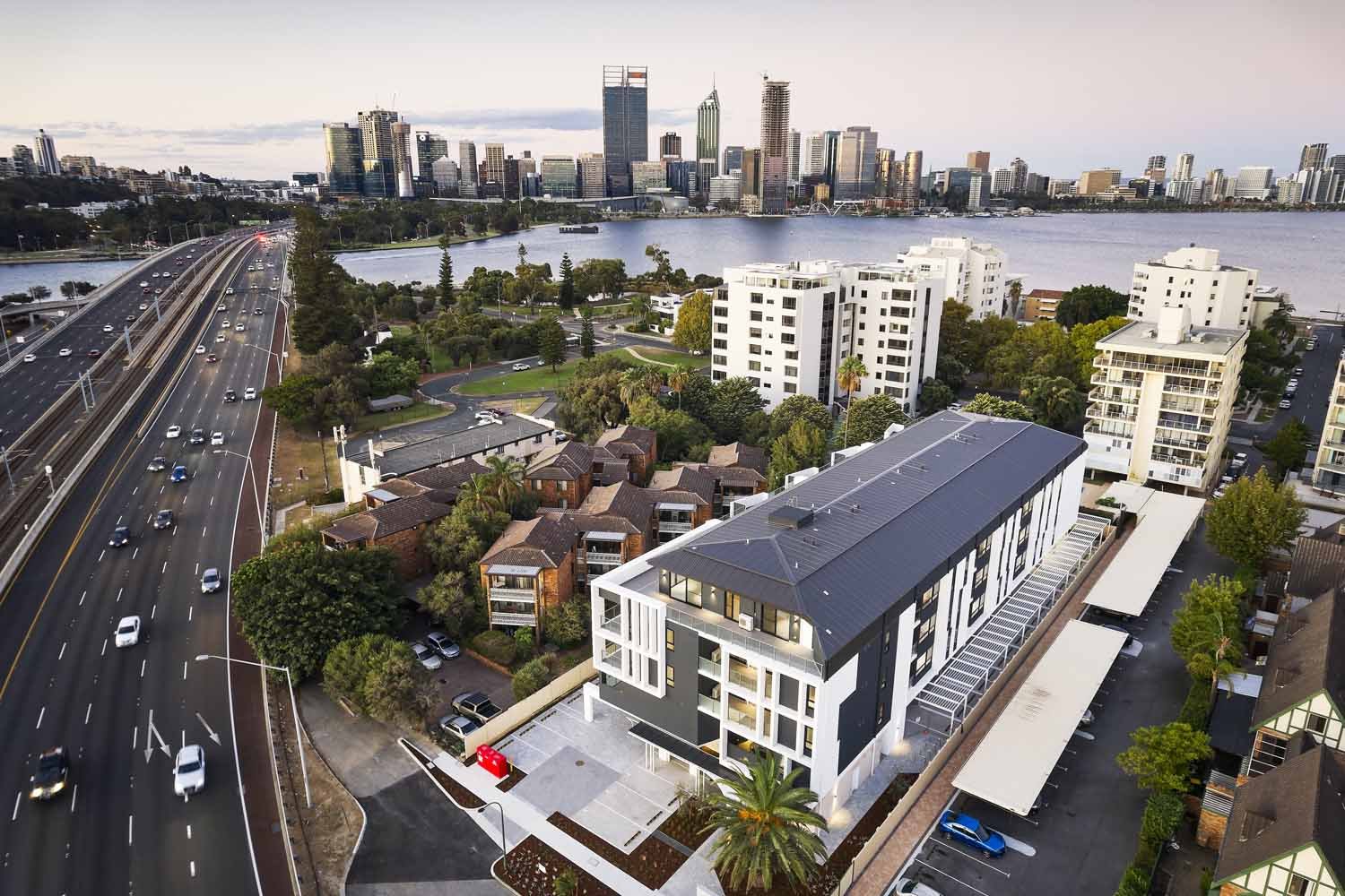 melville-parade-perth-architecture-design-planning-exterior-rooftop.jpg