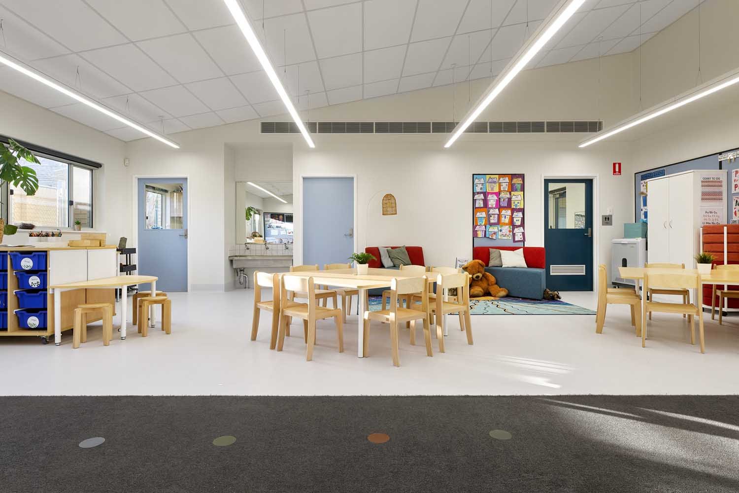 architecture_building_victoria_park_primary_school_design_interior_classroom_layout_furniture.jpg