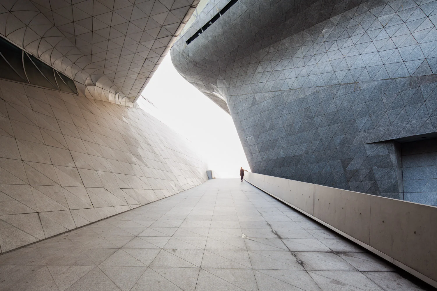 zaha-hadid-guangzhou-architecture-china-8051.jpg