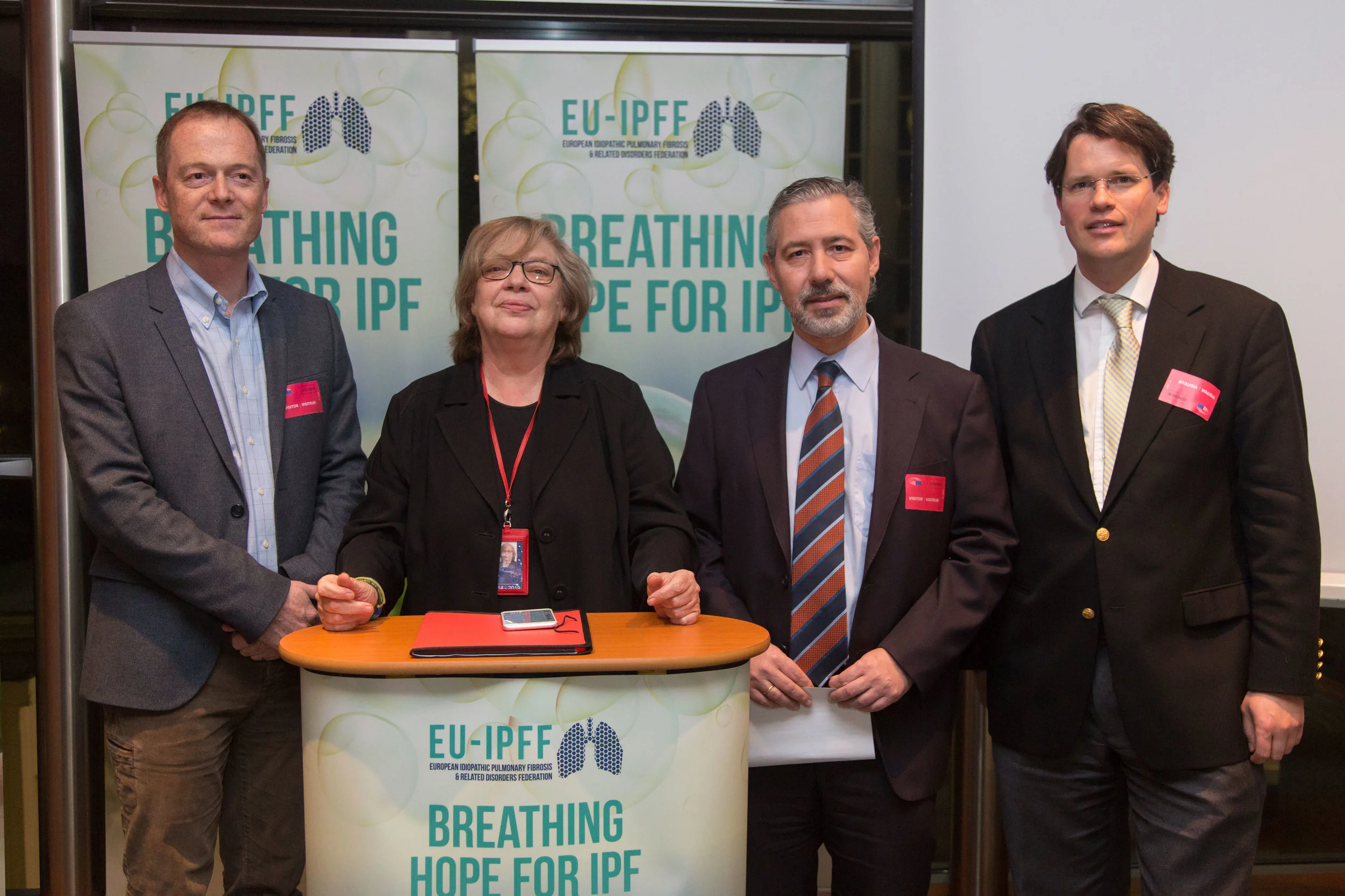 Carlos Lines Millán , President, together with MEP Elena Gentile and Roche and Boehringer Ingelheim supports