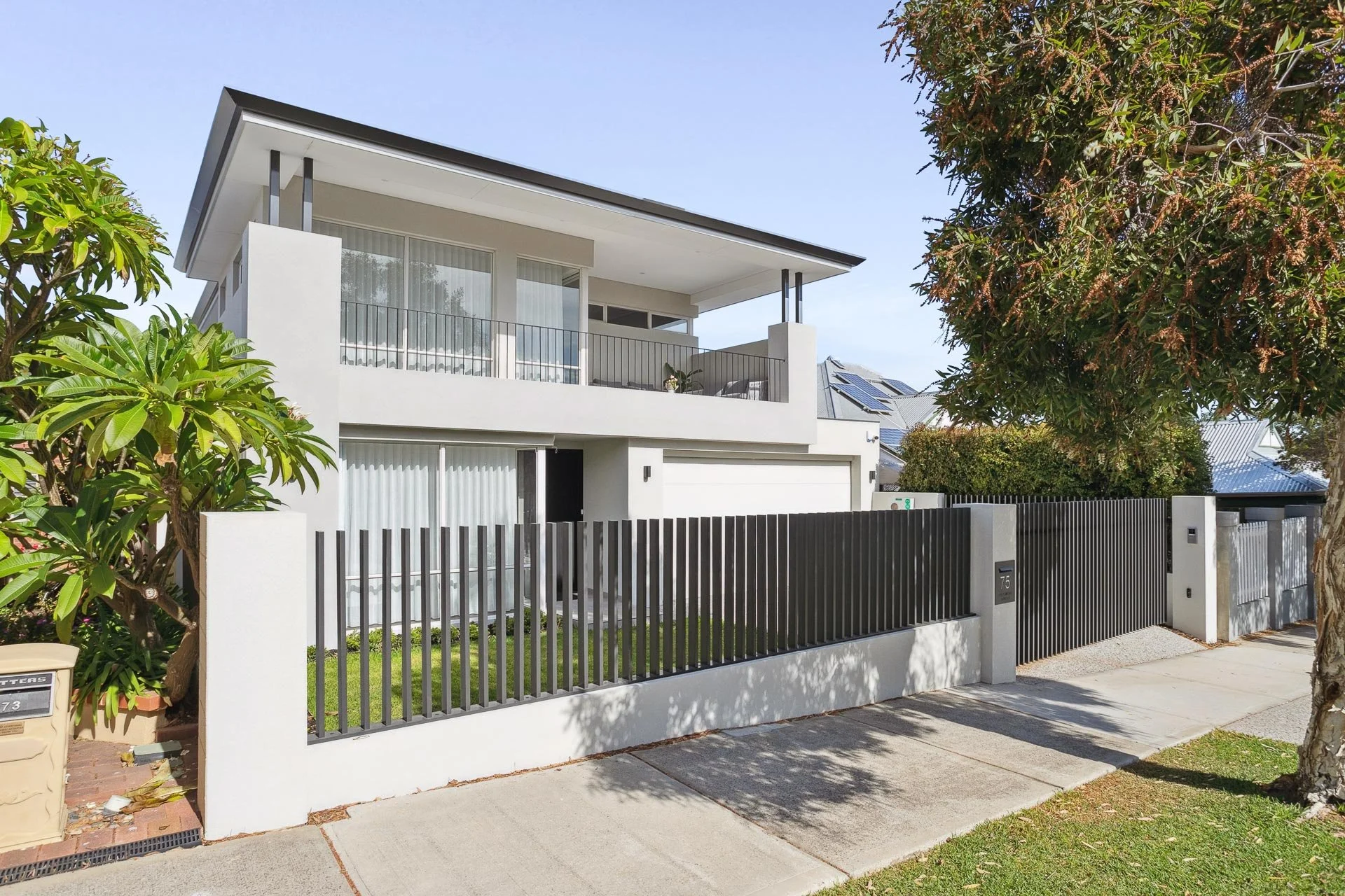 WEB 75 Ellesmere Street, Mount Hawthorn 39.jpg