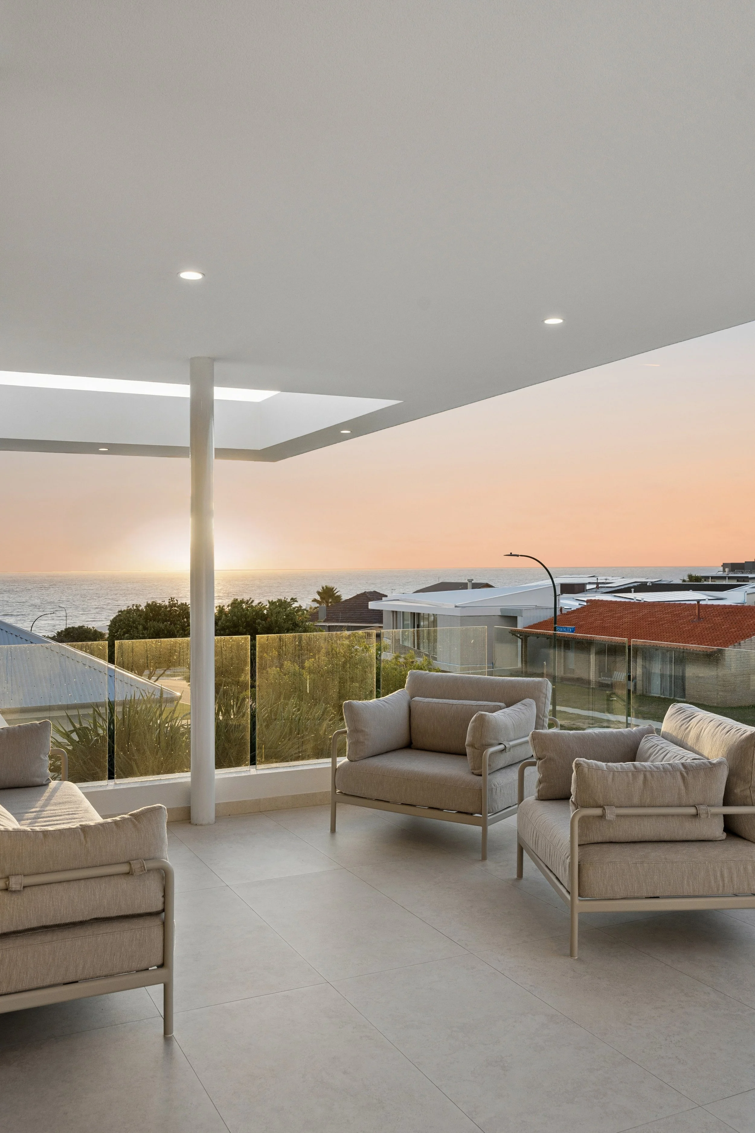 24 Kathleen St, Trigg 16.jpg
