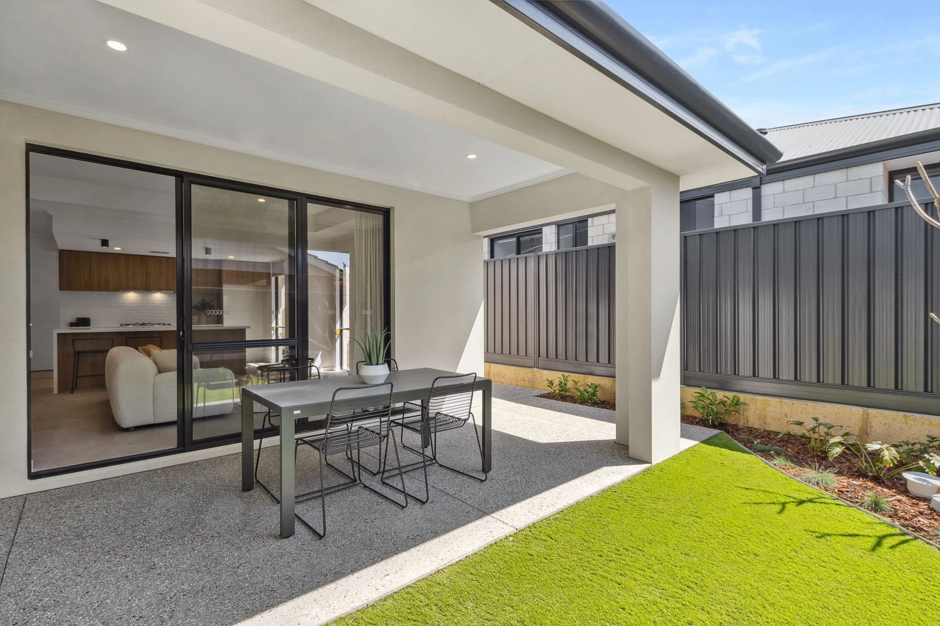 WEB 15 Arkana Way, Balcatta 27.jpg