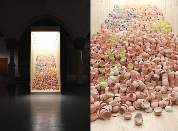 STOCK IV , 2014 / Designmuseum, Keramiikka tilassa – keramiikan tila / Ceramics and Space Exhibition ( W100 D380 H240 cm ) Stained porcelain, spruce, fabric, electric components for lighting