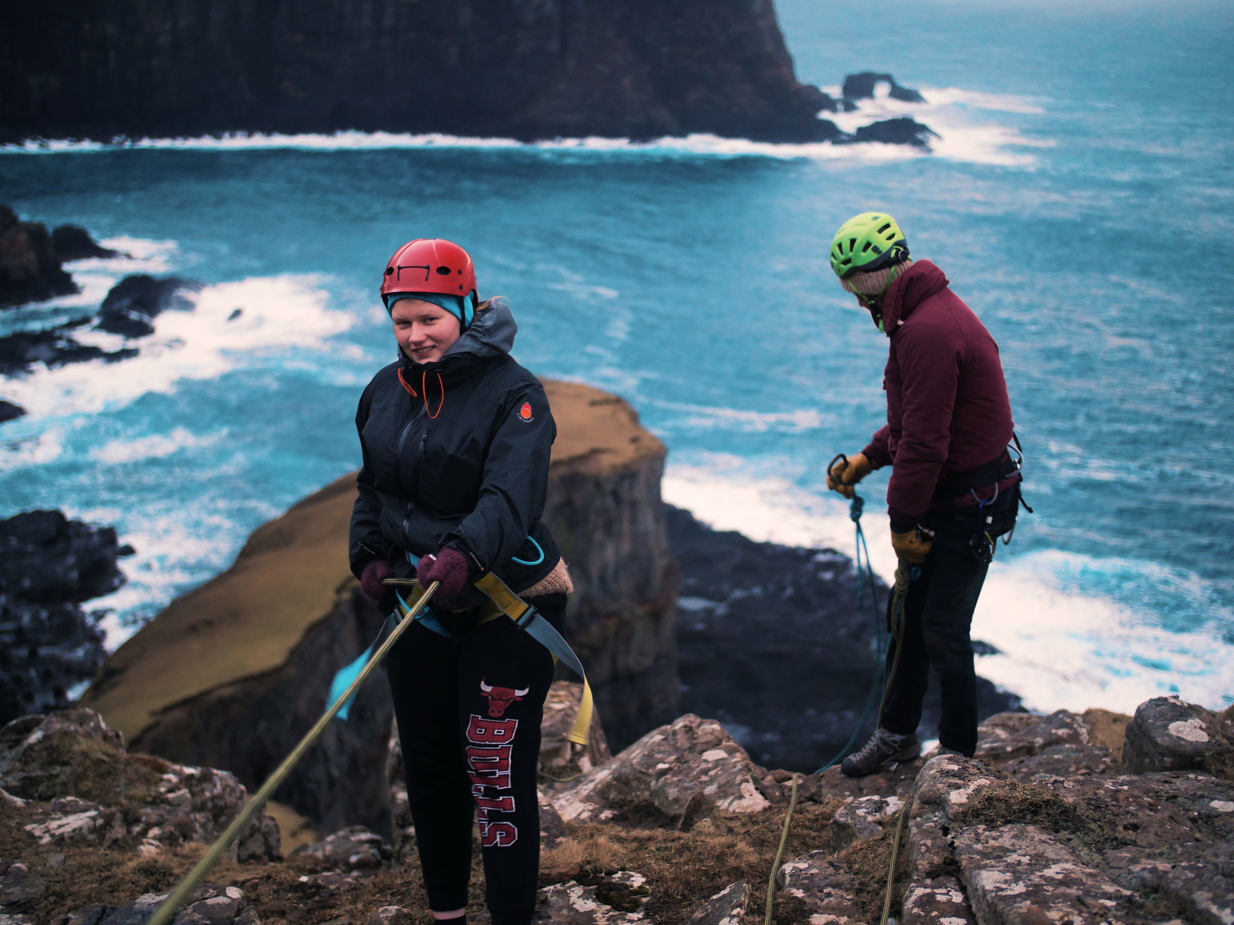 Rapelling 4.jpg
