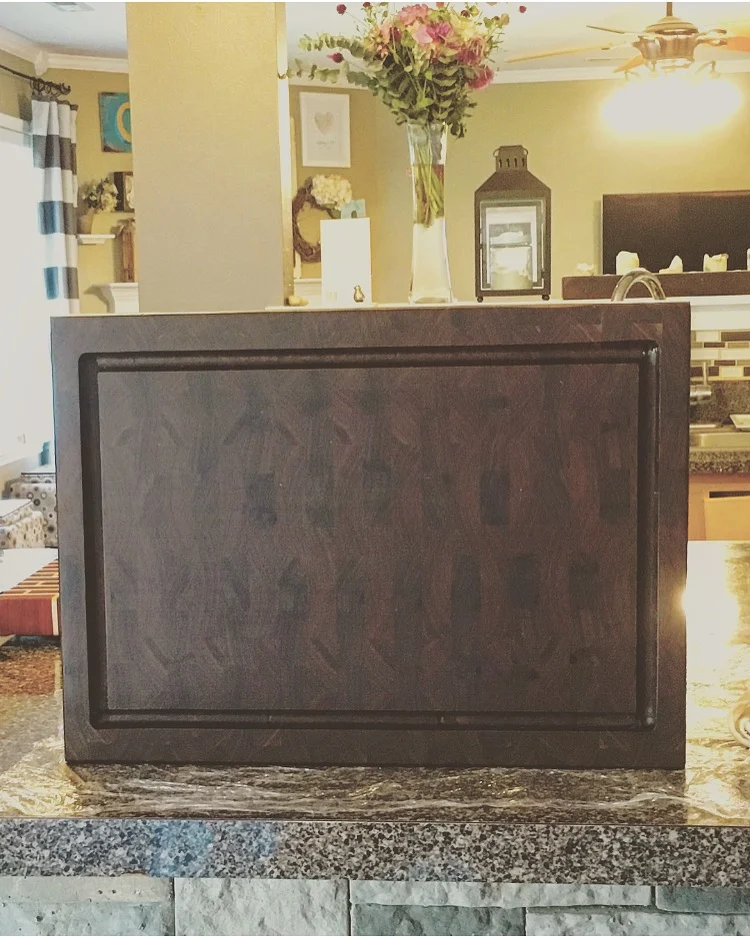 walnut cutting board.jpg