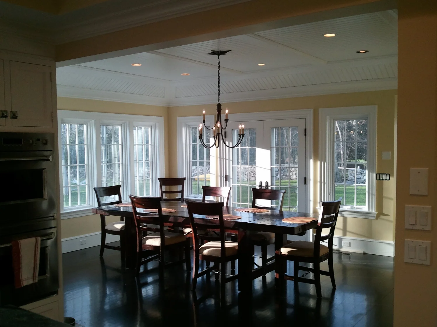 Adjoining Sun Filled Breakfast Room