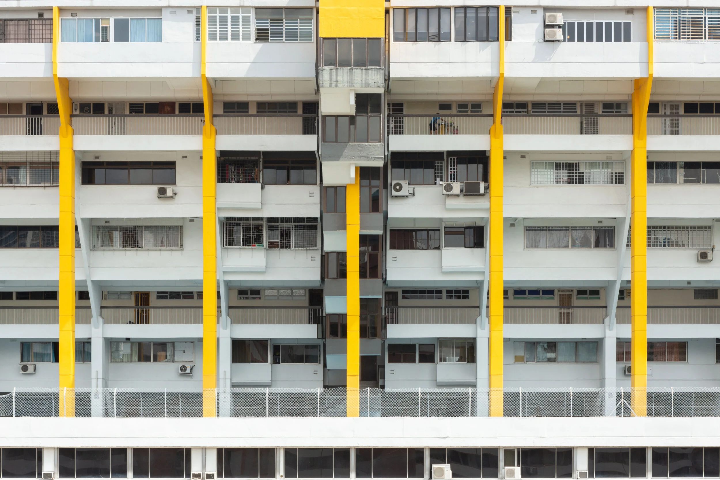 Golden Mile Complex An Ailing Brutalist Icon Confined By Highways Site Visits
