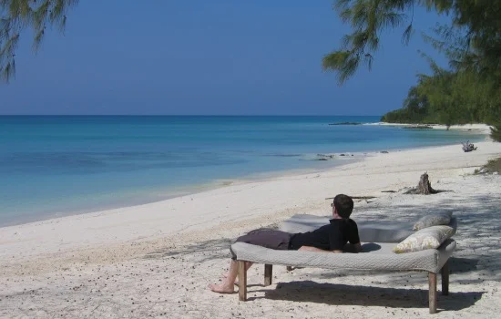 Jules-on-beacha.jpg