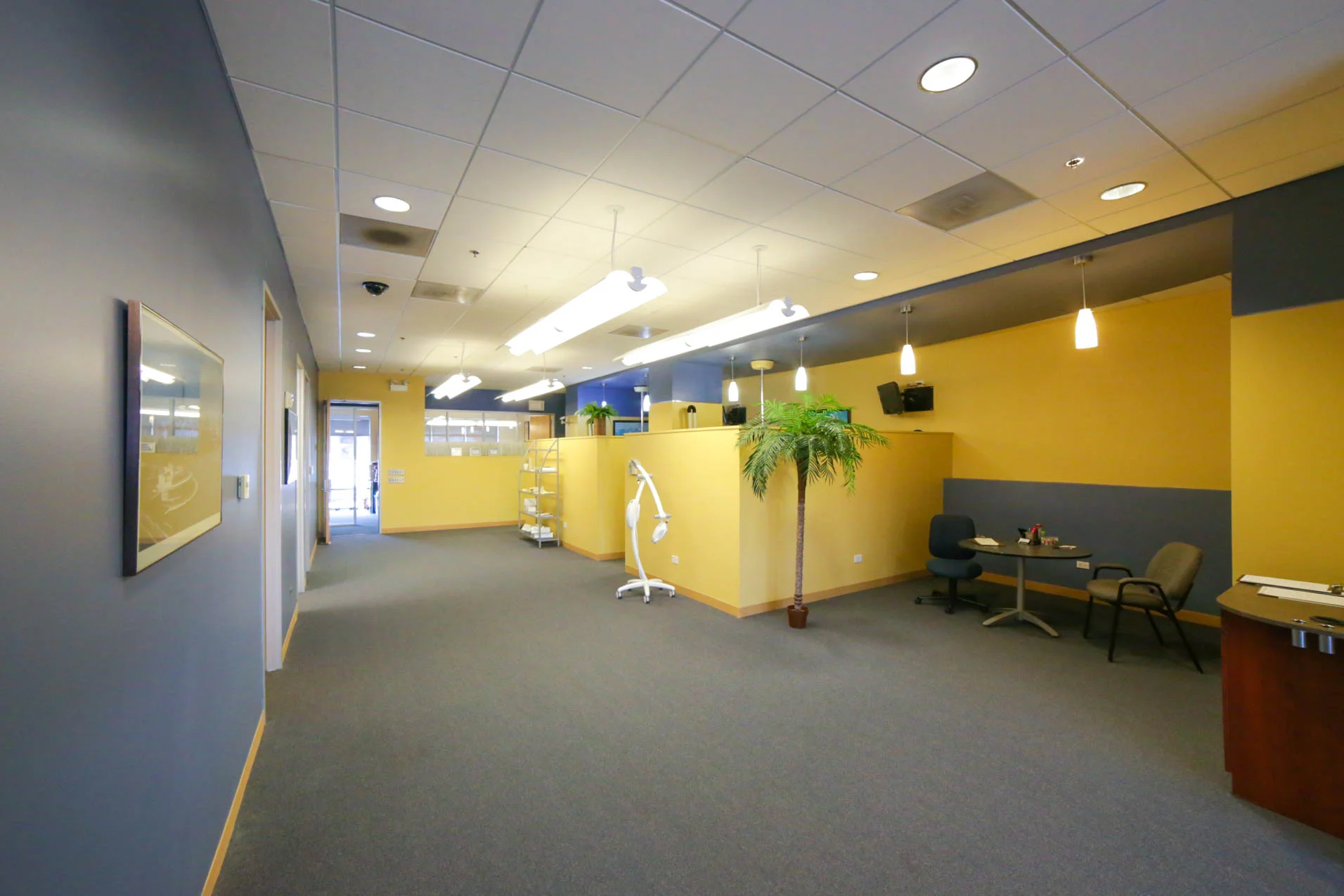 20 E. Northwest Highway Available