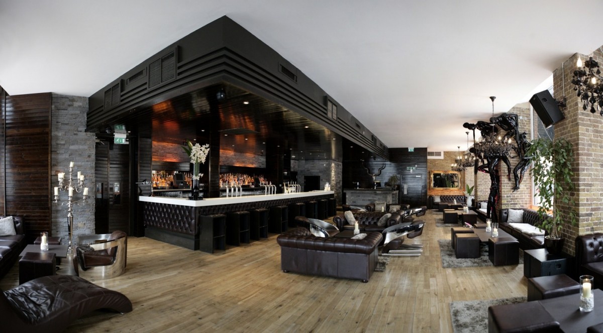 5017Lounge_Panorama1.jpeg