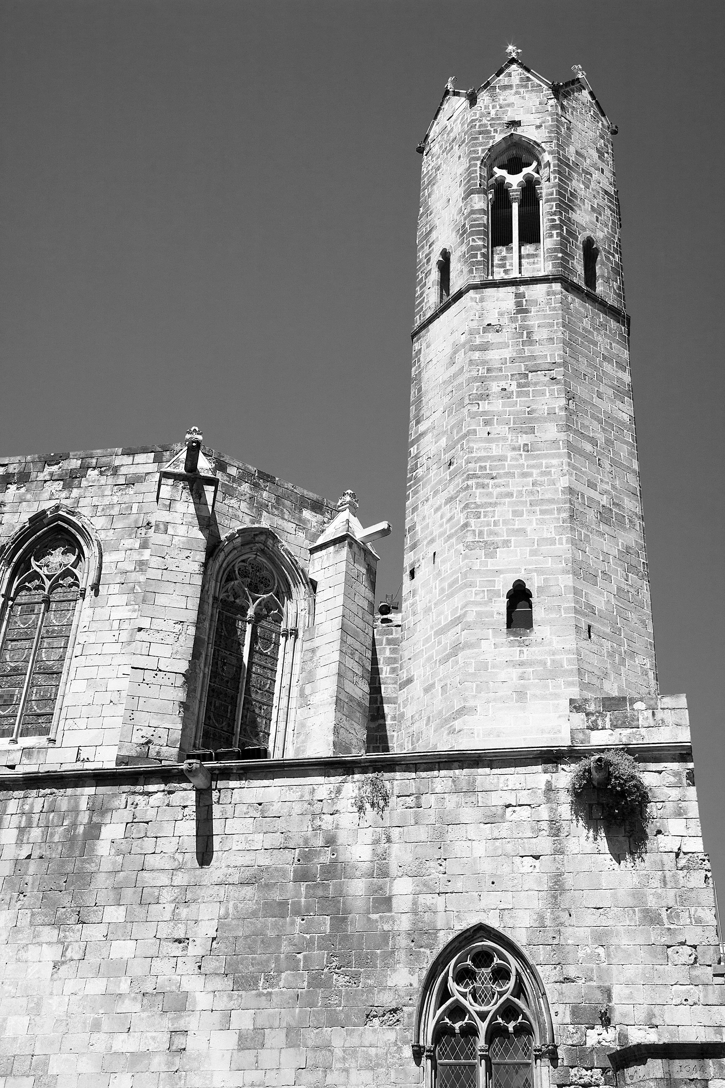 Plaça del Rei Spire 22May17.jpg