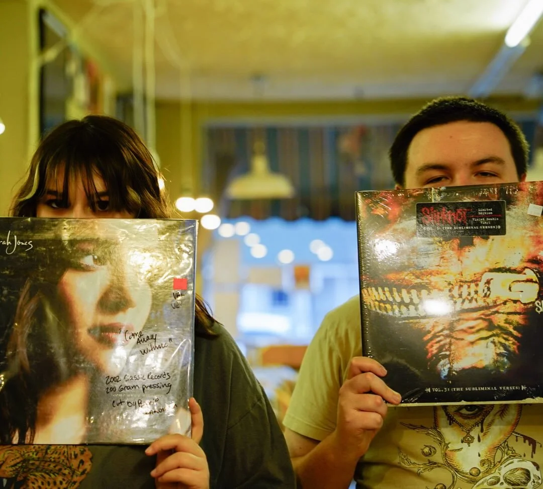 Set your dial to 99.1 FM for another Saturday full of sound and stories on Oct. 18! 🎶

1 p.m. &ndash; Join Ken Honeywell (@kenhoney) and writers Susan Neville, Dan Barden, and Anne Laker on &ldquo;Radio Free Book Club&rdquo; as they take on Vladimir