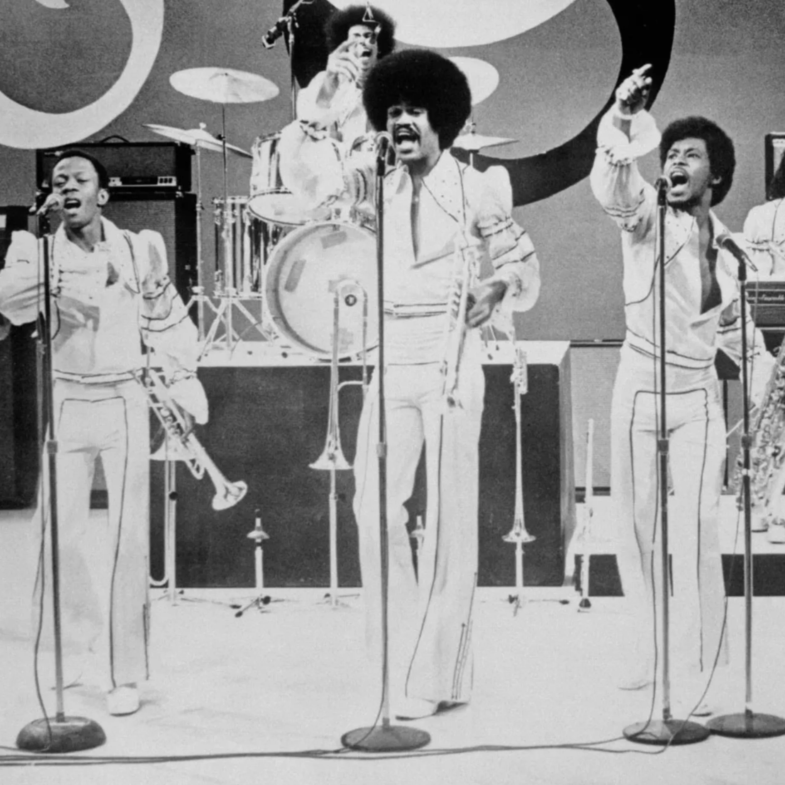 To the Land of Funk: Dayton, Ohio! Dayton still reigns as the Midwest city that gave the most successful funk bands to the world. Tune in for Lakeside, the Ohio Players, Zapp, Slave, the Dayton Sidewinders, and more!
(Hosted by @djcatmagic)

Swipe to